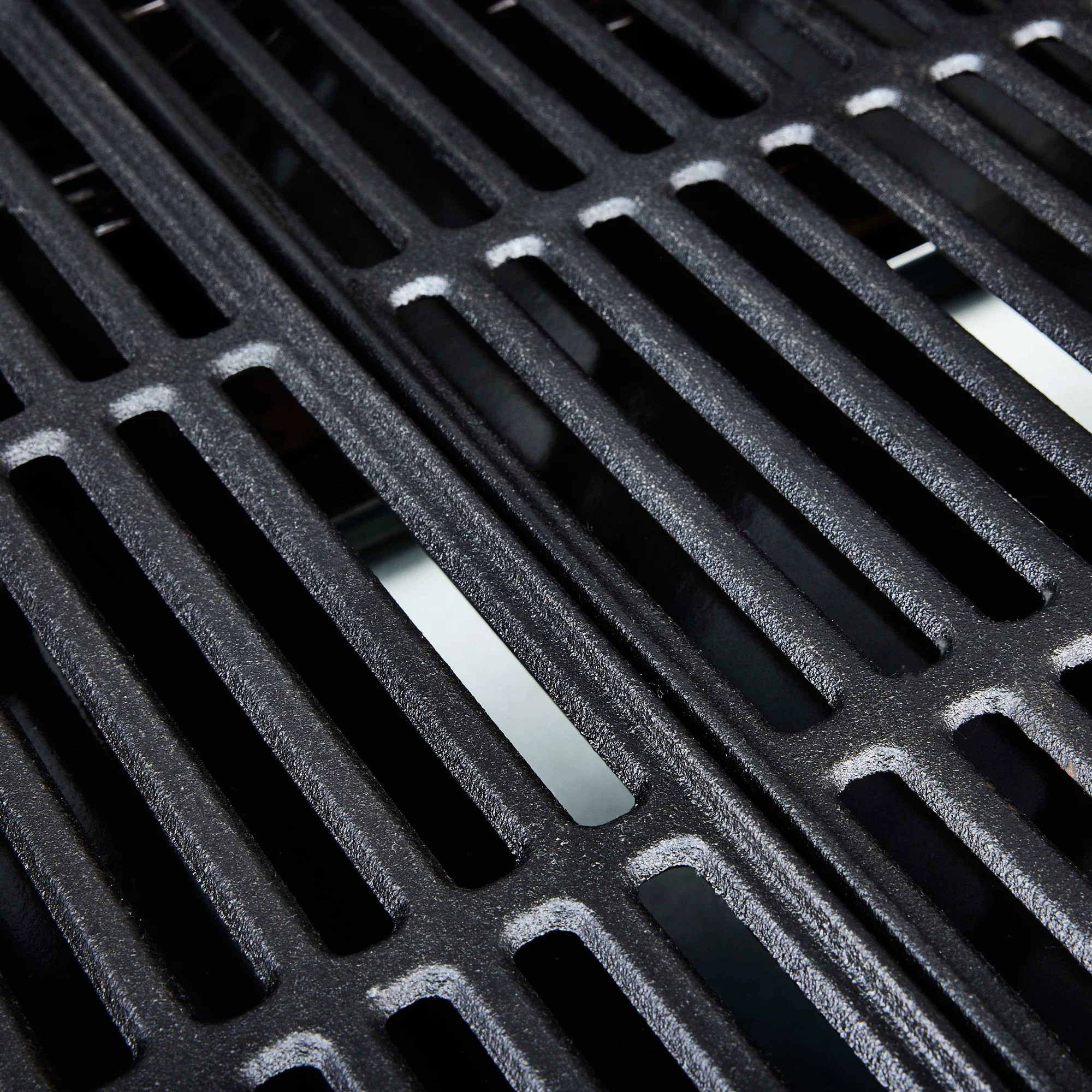 Fire Mountain Sierra 2 Burner Stainless Steel Gas BBQ - Image 11